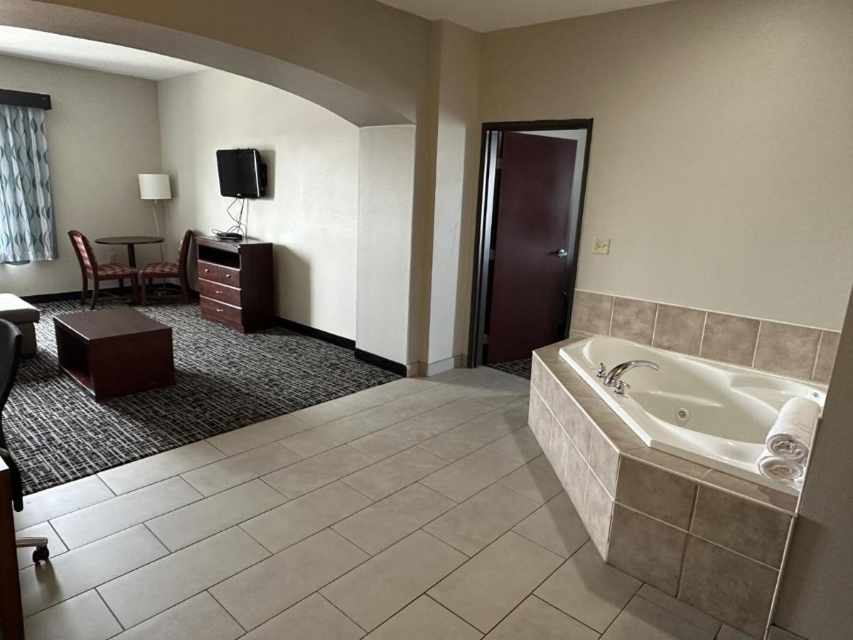 La Quinta By Wyndham Oklahoma City -Yukon Eksteriør billede